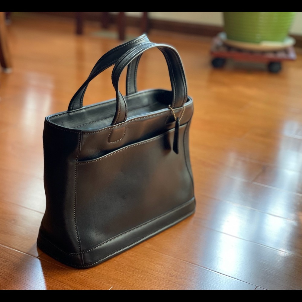 Coach bag & wallet. Leather satchel with matching wallet. Excellent condition.